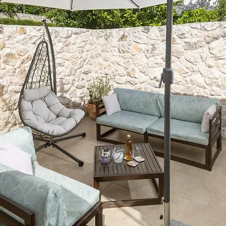 Jakov & Antonia Heritage Estate Hvar Town