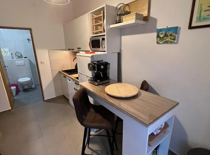 Jakov & Antonia Heritage Estate Daire Hvar Town