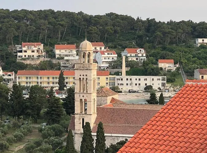 Daire Jakov & Antonia Heritage Estate Hvar Town