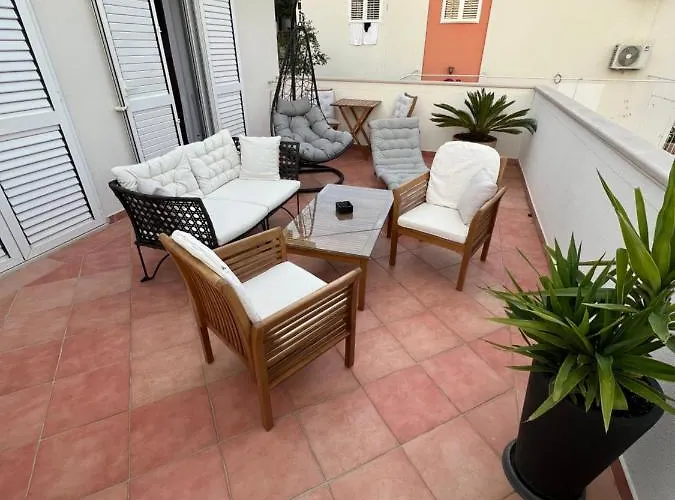 Daire Jakov & Antonia Heritage Estate Hvar Town